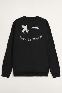 Sweatshirt in Black Color with Dare To Dream Print