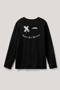 Long Sleeve T-shirt in Black Color with Dare To Dream Print