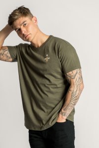 t_shirt-uk-hanger-army-crop1-0136.jpg