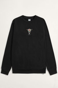full-sweatshirt-flat-lay-bb-black-0002.jpg