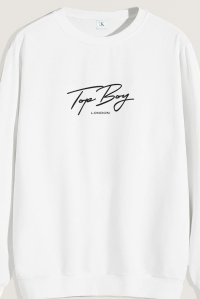 crop3-sweatshirt-man-at-white-2113.jpg