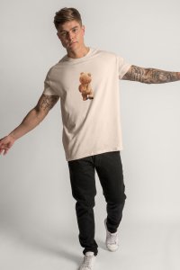 t-shirt-uk-hanger-cream-crop1-0465-1276b413