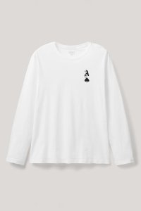 longsleeve-white_front-isolated-0068.jpg