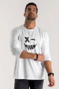 longsleeve-white_front-isolated-0070.jpg