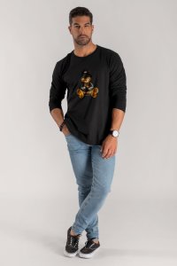 longsleeve-black_front-isolated-0008.jpg