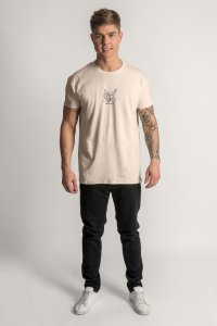 t_shirt-uk-hanger-cream-full-0075.jpg