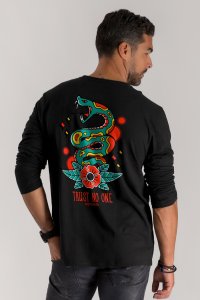 longsleeve-black_back-isolated-0141.jpg