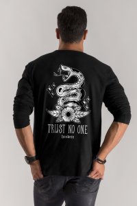 longsleeve-black_back-isolated-0143.jpg