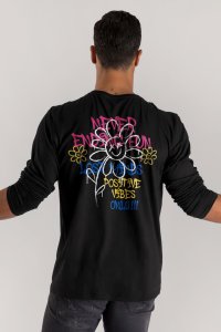longsleeve-black_back-isolated-0095.jpg