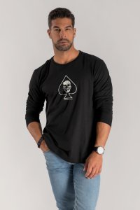 longsleeve-black_front-isolated-0035.jpg