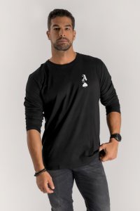 longsleeve-black_front-isolated-0068.jpg