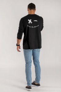 Long Sleeve T-shirt in Black Color with Dare To Dream Print