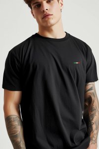 T-Shirt in Black color with Italian Stripe Print