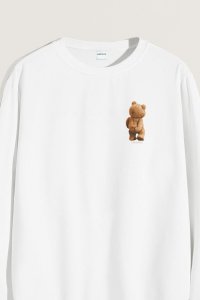 Sweatshirt in White Color with Everyones Got An Opinion Print