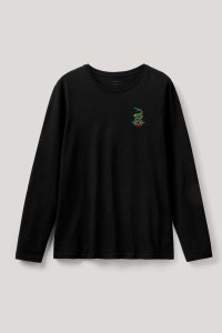 longsleeve-black_back-isolated-0141.jpg