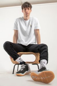 t_shirt-uk-hanger-white-crop1-0138.jpg