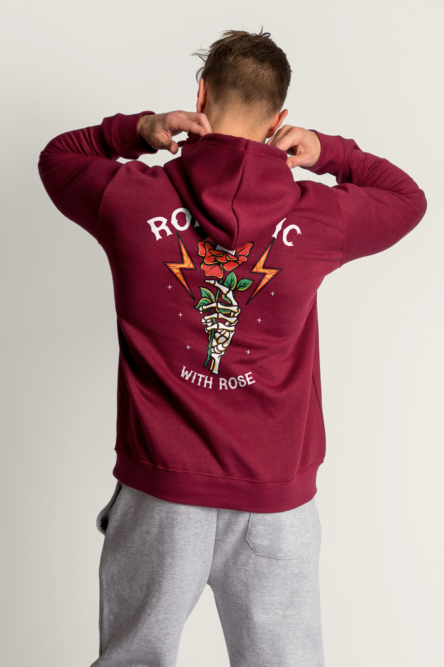 crop1-g6-hoodie-man-ae-back-bordeaux-0138.jpg
