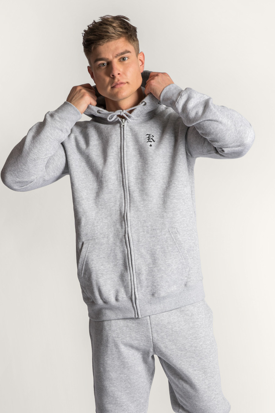 crop1-g6-zipper-man-ae-grey-0048.jpg