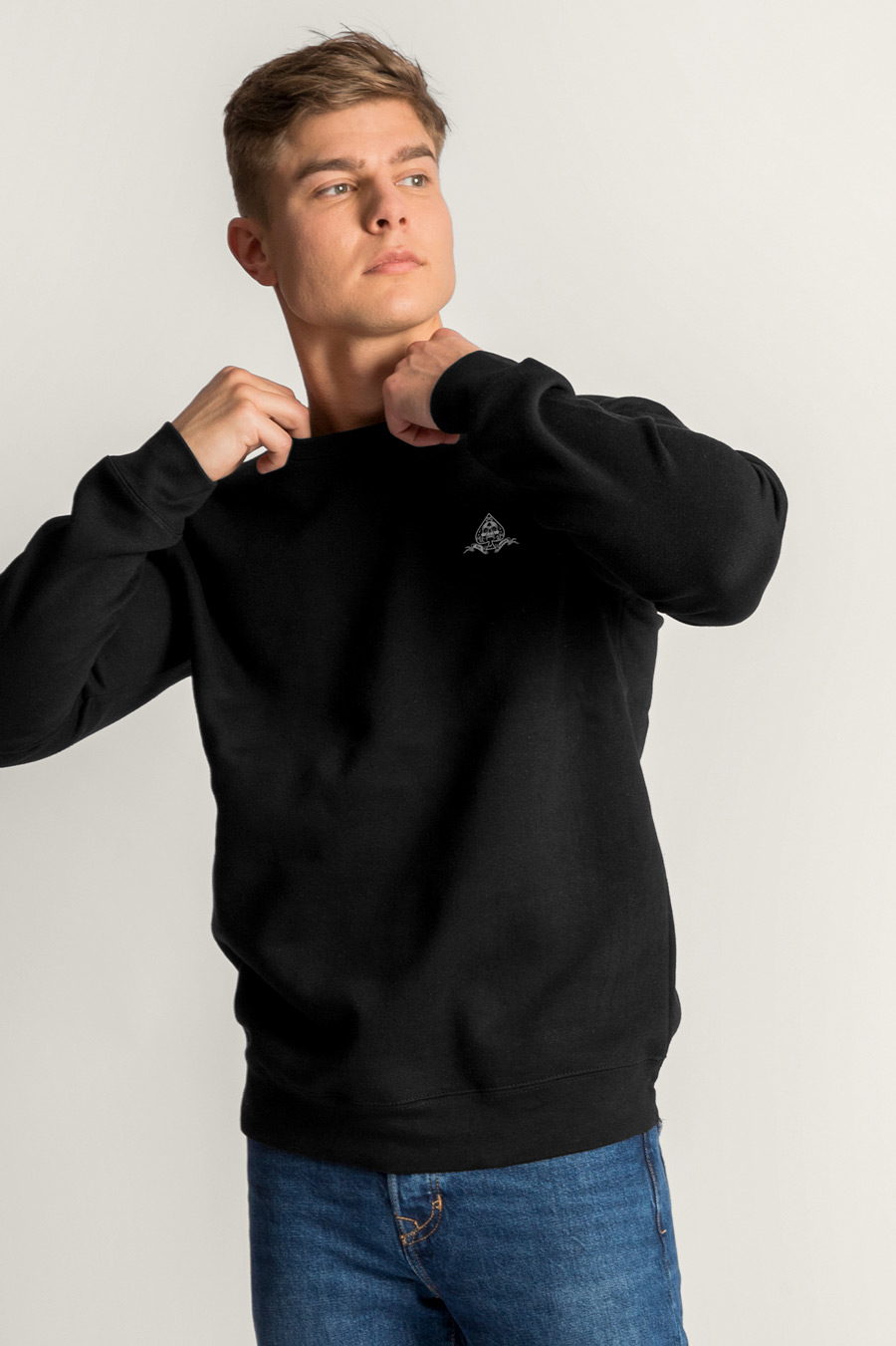 crop2-g6-sweatshirt-man-ab-black-0134.jpg