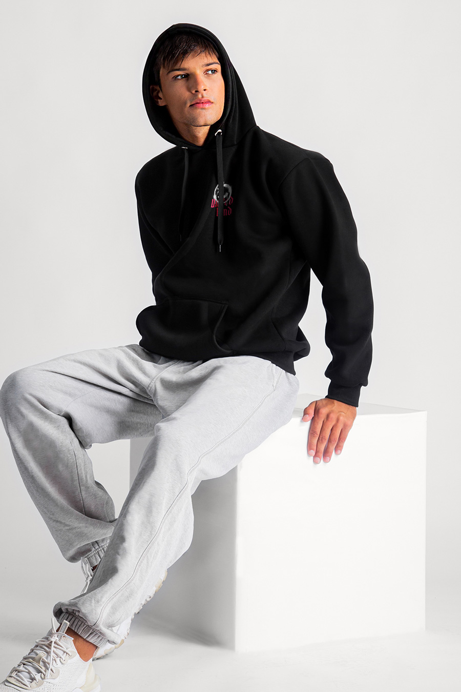 full-hoodies-man-bf-black-2085.jpg